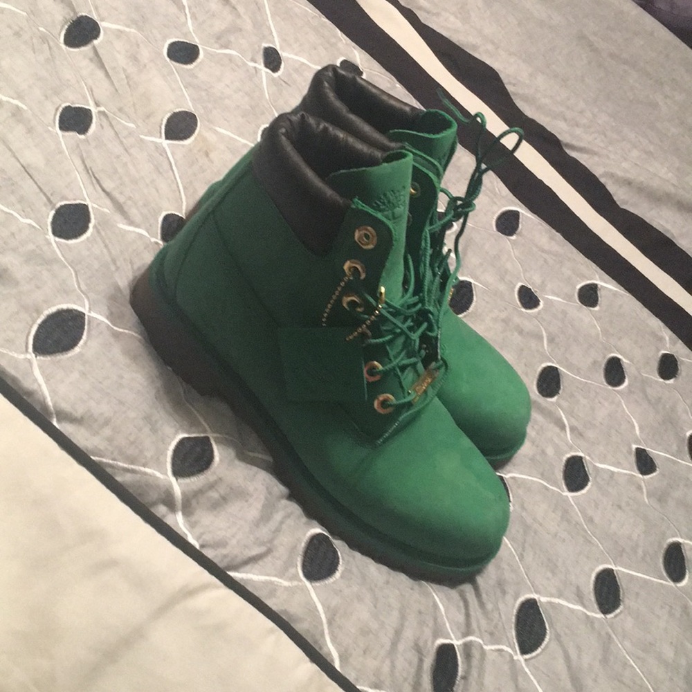 Timberlands - Picture 2 of 4